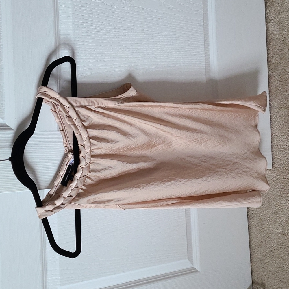 Womans tank with braid detail